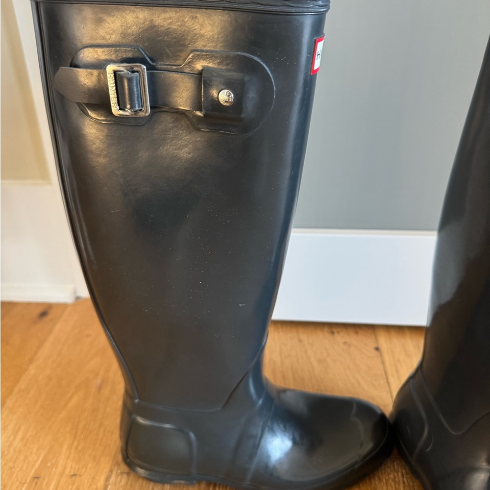 Hunter Tall Gray Rain Boots - Picture 2 of 3